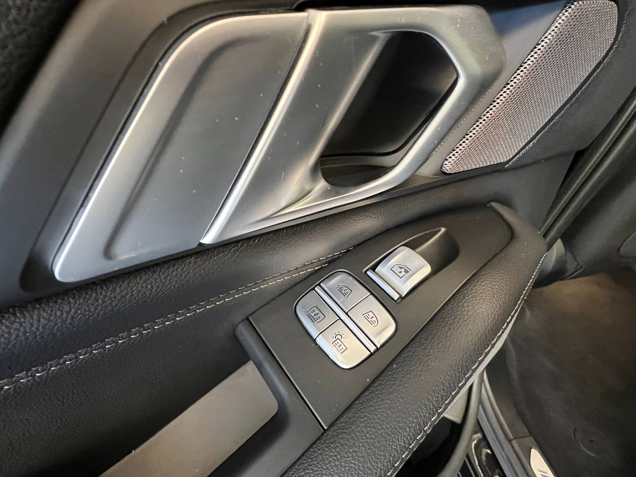 BMW X7 M50i Sports Activity Vehicle 2020