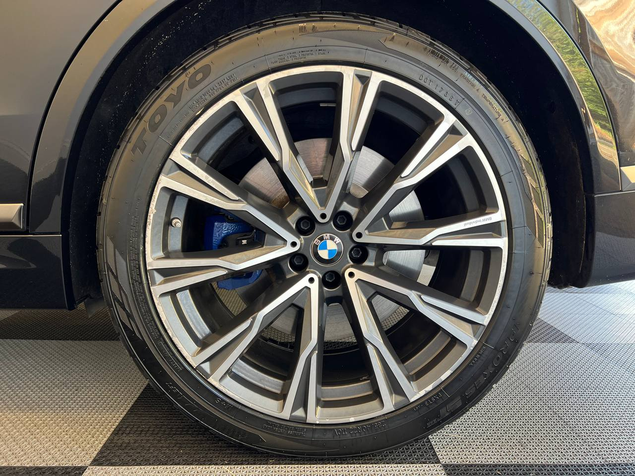 BMW X7 M50i Sports Activity Vehicle 2020