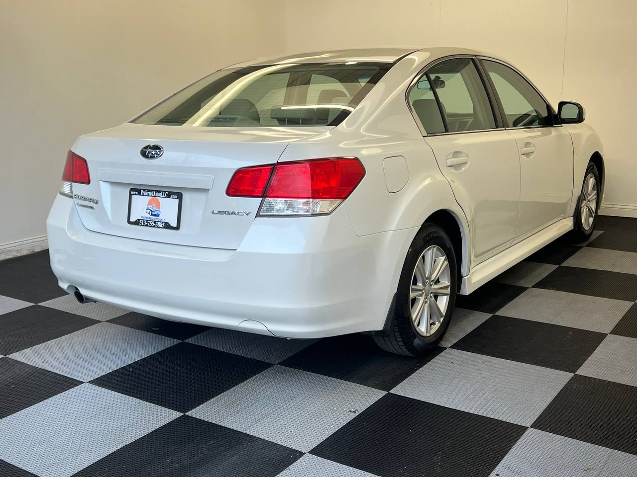 Subaru Legacy 4dr Sdn H4 Auto 2.5i Premium 2012