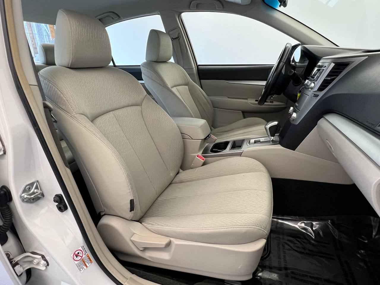 Subaru Legacy 4dr Sdn H4 Auto 2.5i Premium 2012