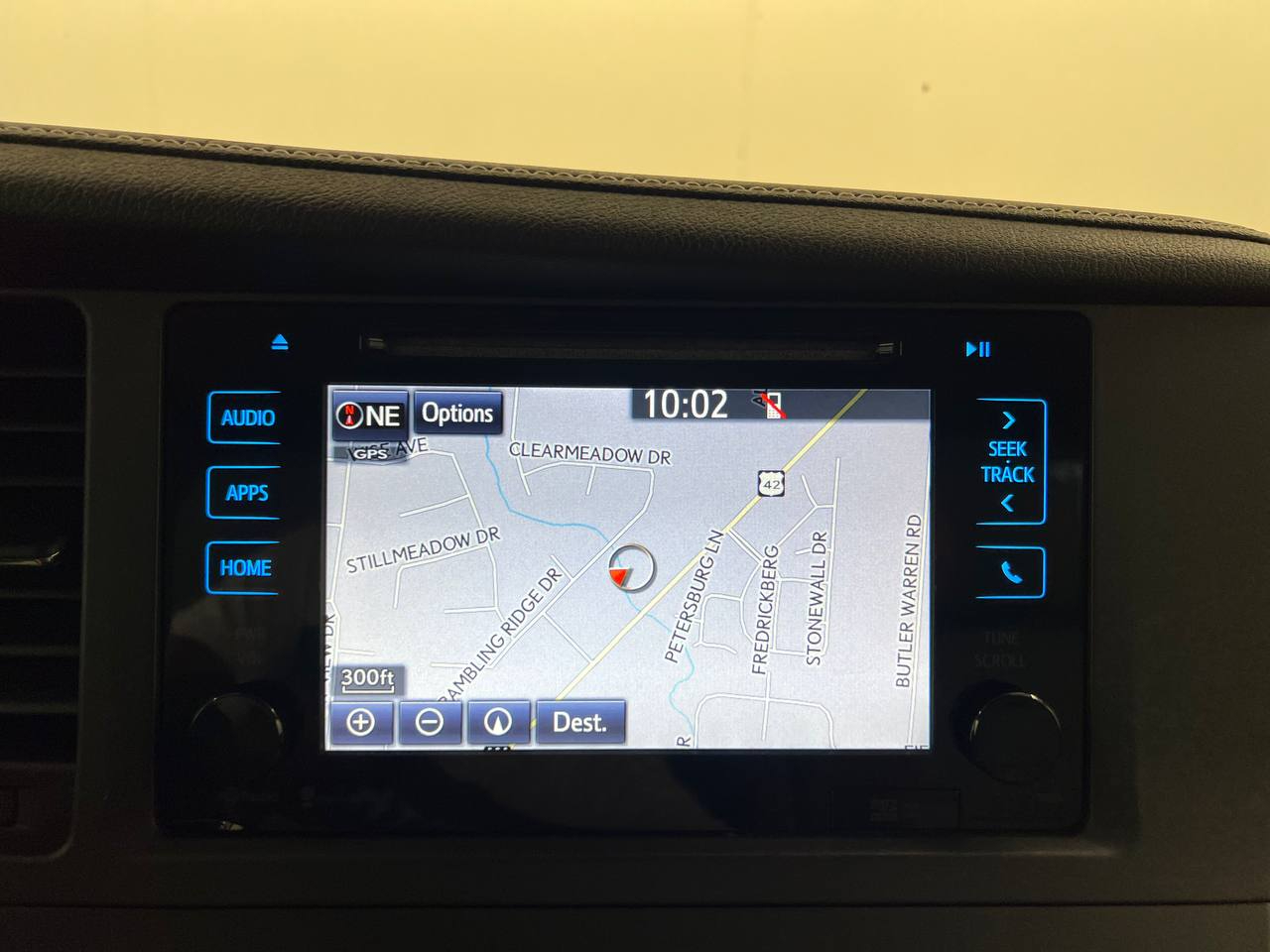 2015 Toyota Sienna XLE photo 17