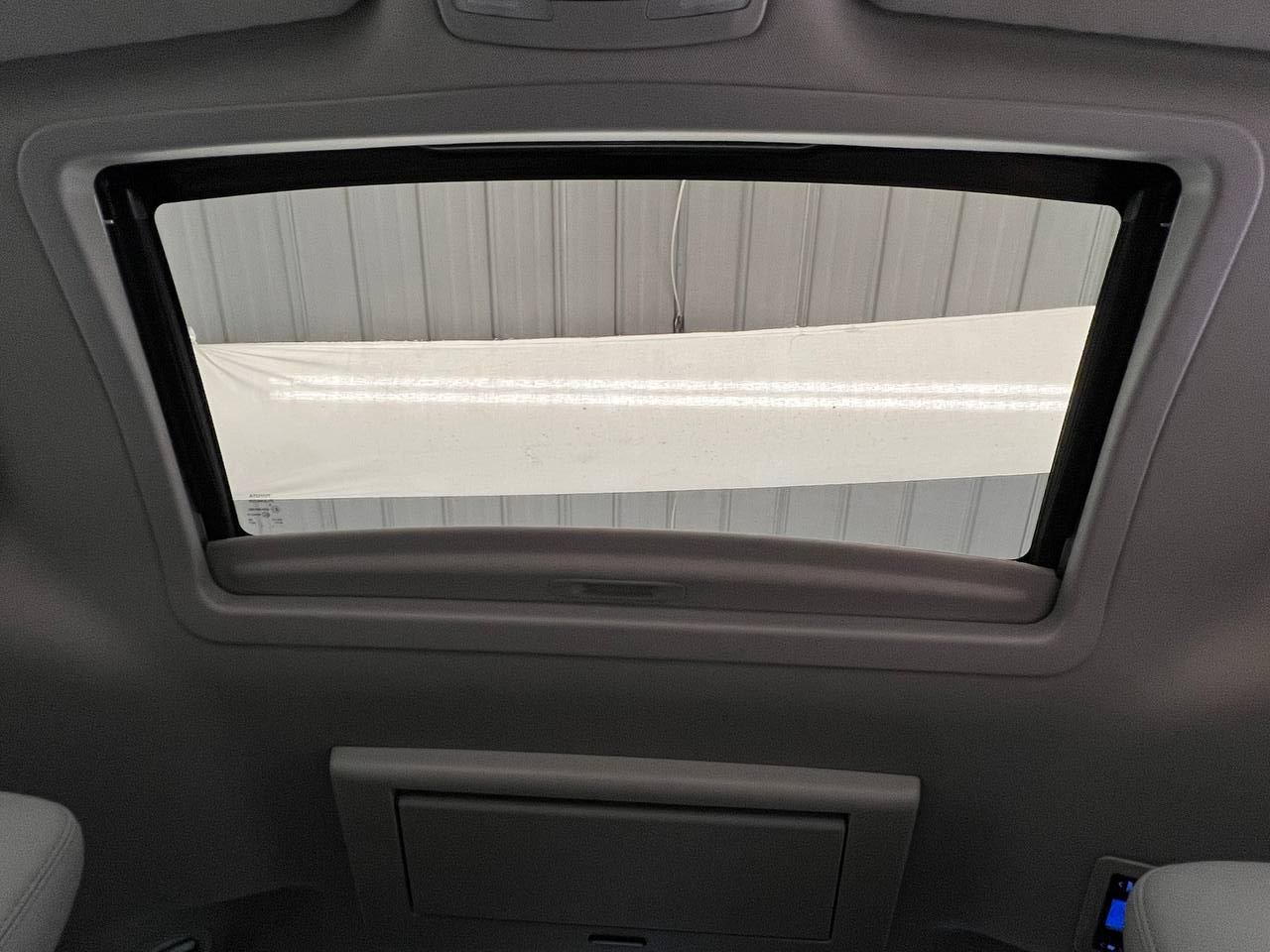 2015 Toyota Sienna XLE photo 27