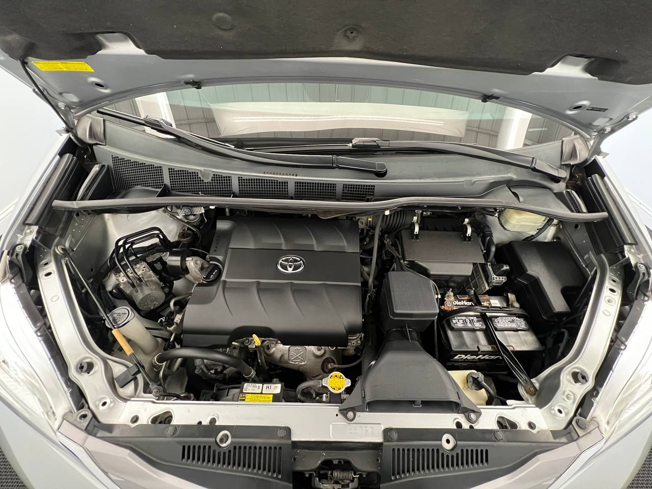 2015 Toyota Sienna XLE photo 28