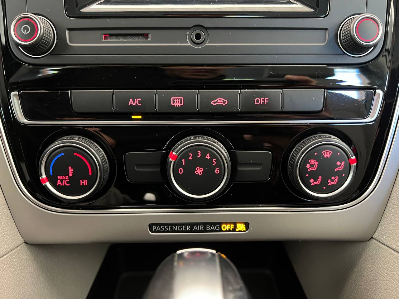 Volkswagen Passat 2.0T S Auto 2018 Volkswagen Passat 2.0T S Auto 2018