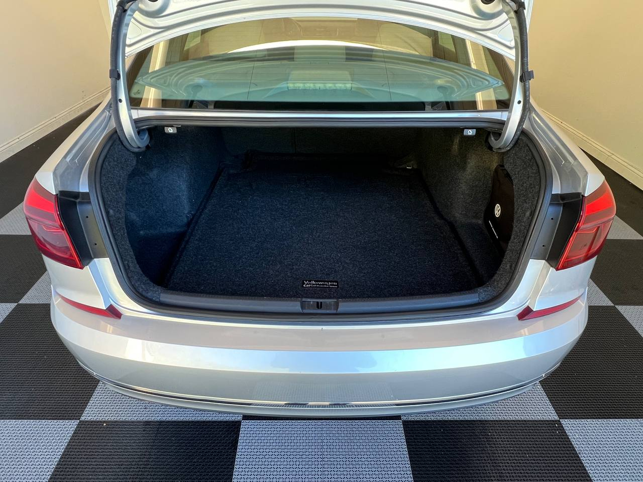 Volkswagen Passat 2.0T S Auto 2018 Volkswagen Passat 2.0T S Auto 2018