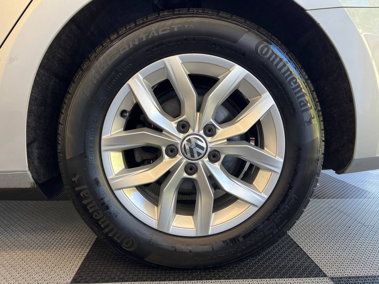 Volkswagen Passat 2.0T S Auto 2018 Volkswagen Passat 2.0T S Auto 2018