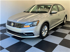 2018 Volkswagen Passat 