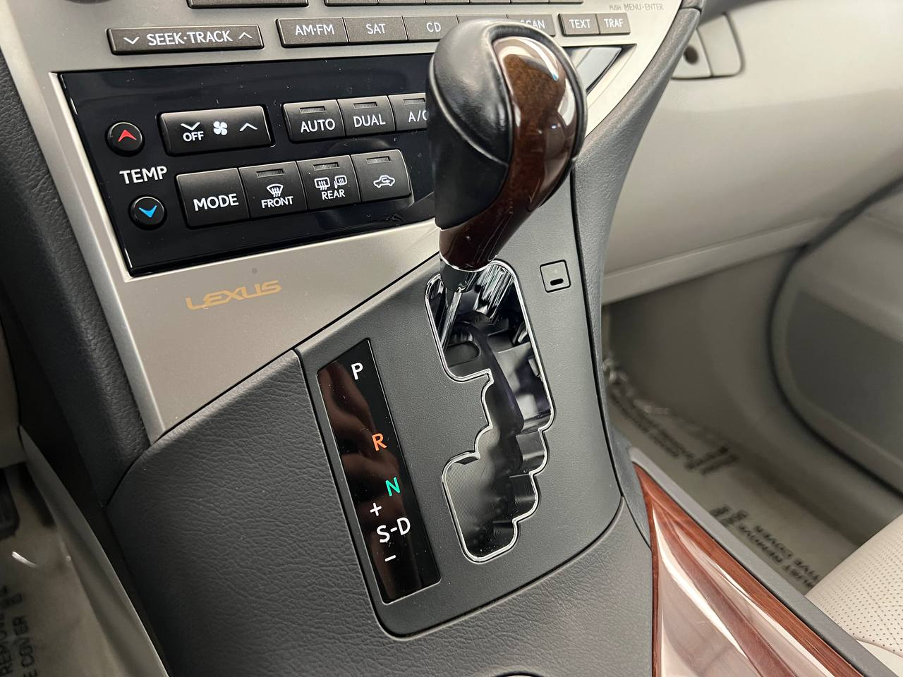 Lexus RX 350 FWD 4dr 2012 Lexus RX 350 FWD 4dr 2012