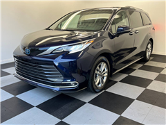 2022 Toyota Sienna 