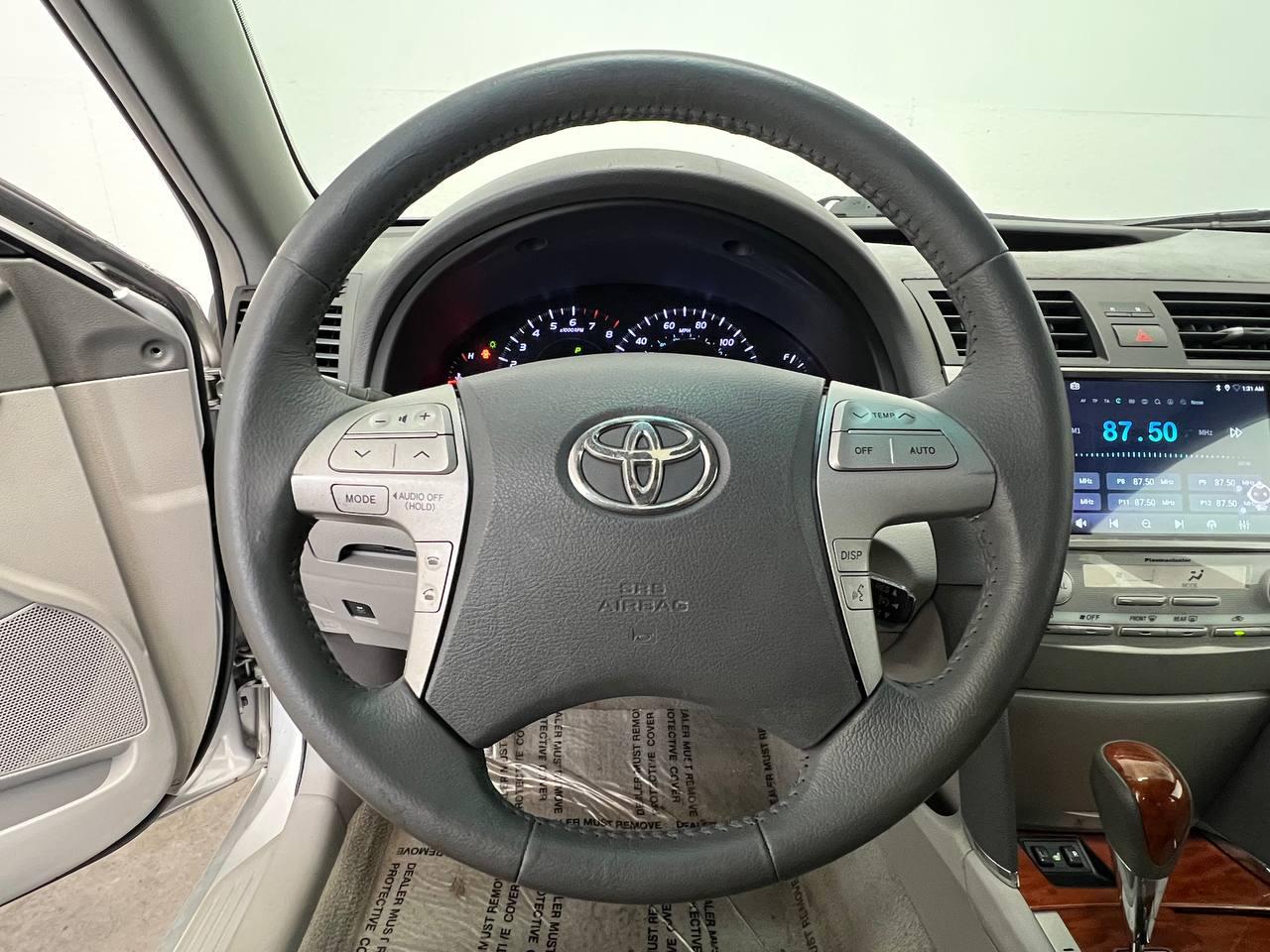 Toyota Camry XLE 2011