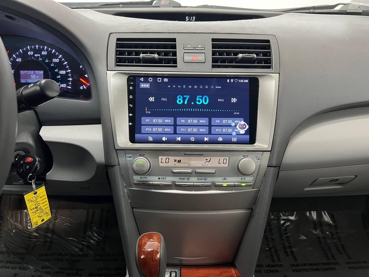 Toyota Camry XLE 2011