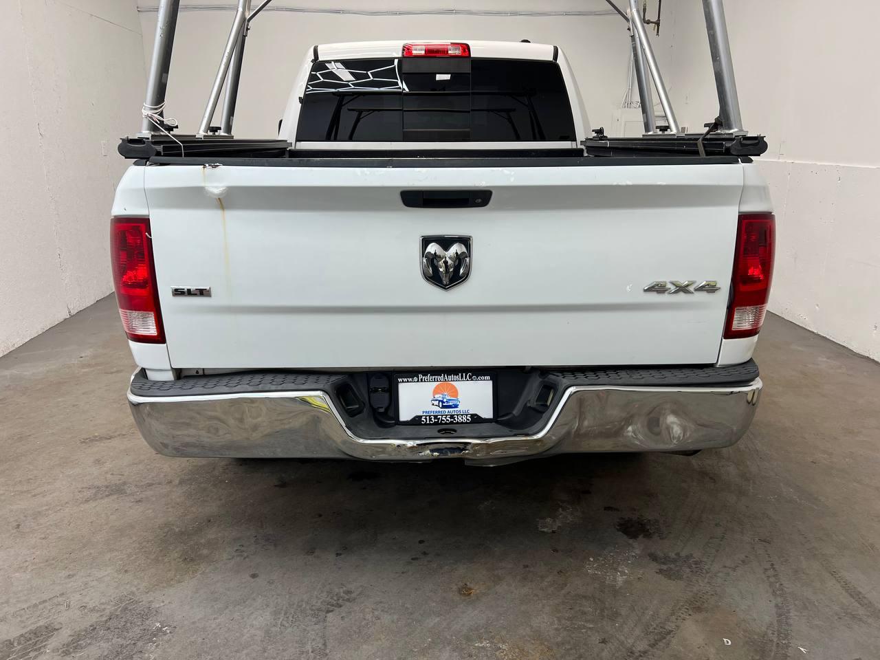 RAM 1500 4WD Quad Cab 140.5" SLT 2012