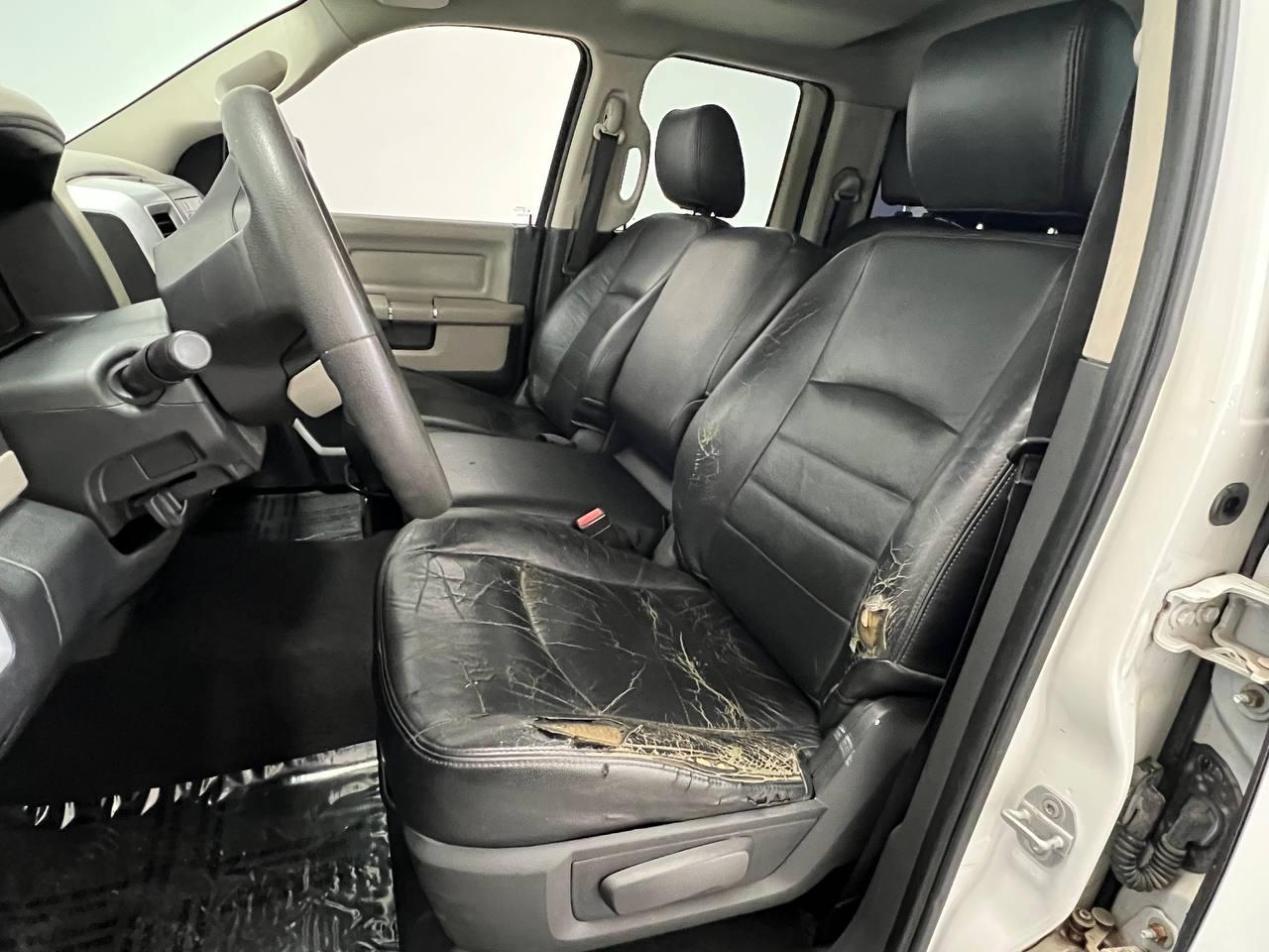 RAM 1500 4WD Quad Cab 140.5" SLT 2012