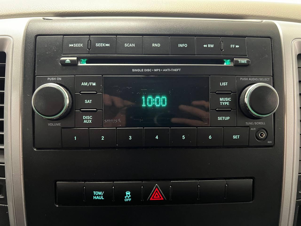 RAM 1500 4WD Quad Cab 140.5" SLT 2012