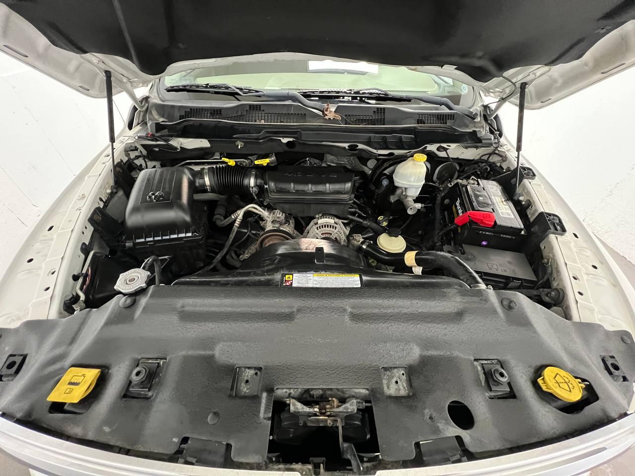 RAM 1500 4WD Quad Cab 140.5" SLT 2012