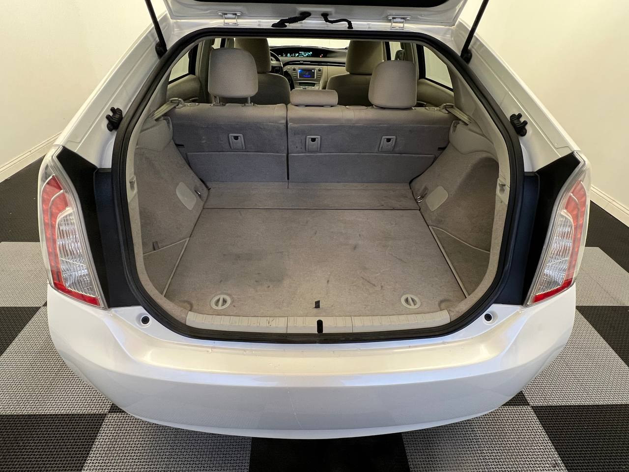 Toyota Prius Three 2012