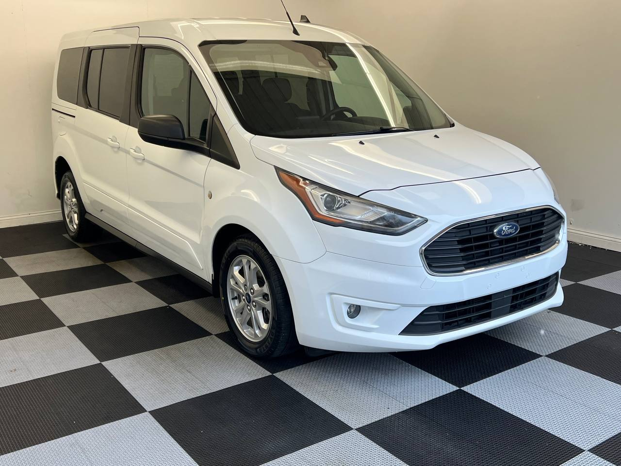 Ford Transit Connect Wagon XLT LWB w/Rear Symmetrical Doors 2020