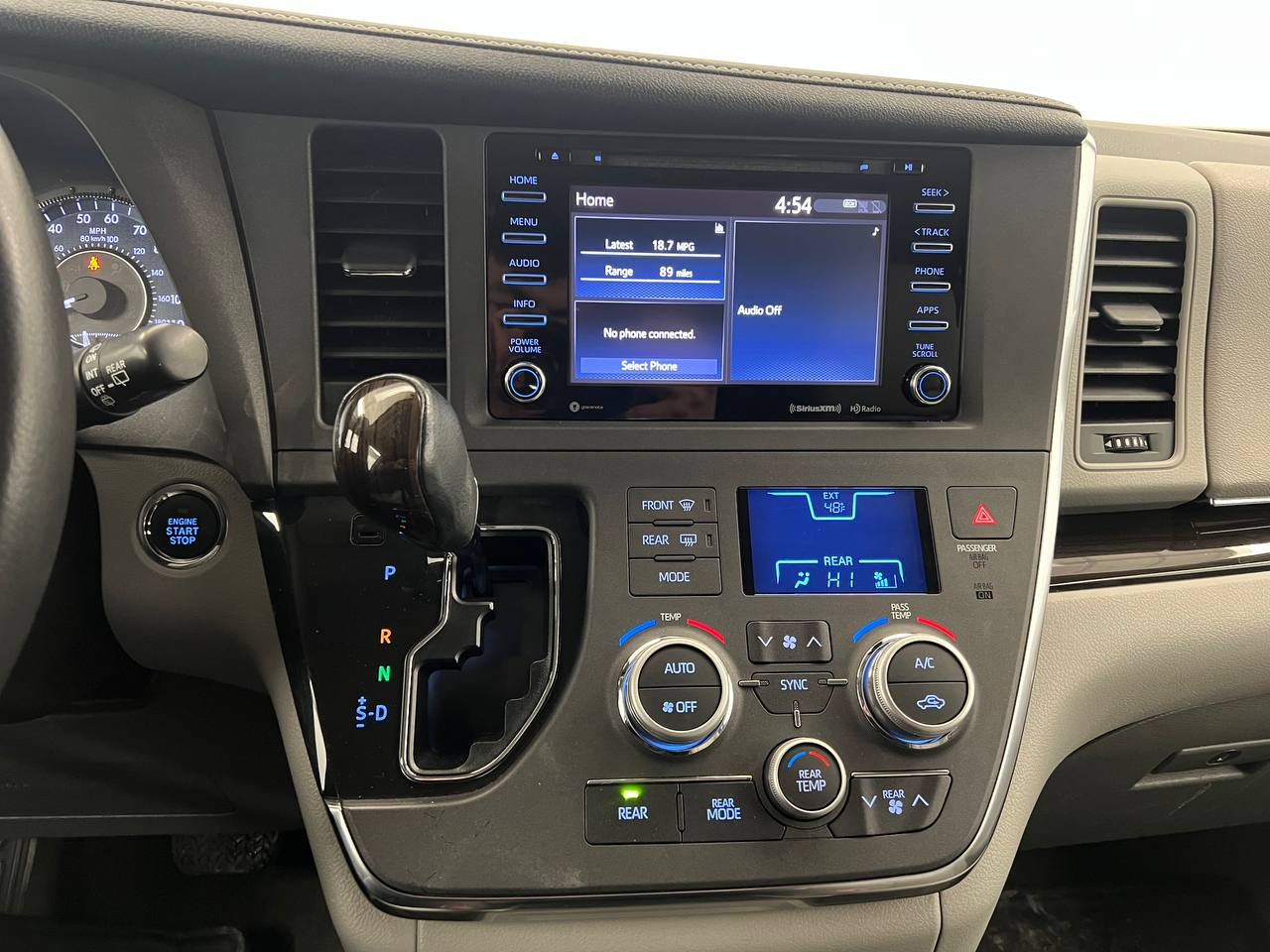 Toyota Sienna XLE 8-Passenger 2018