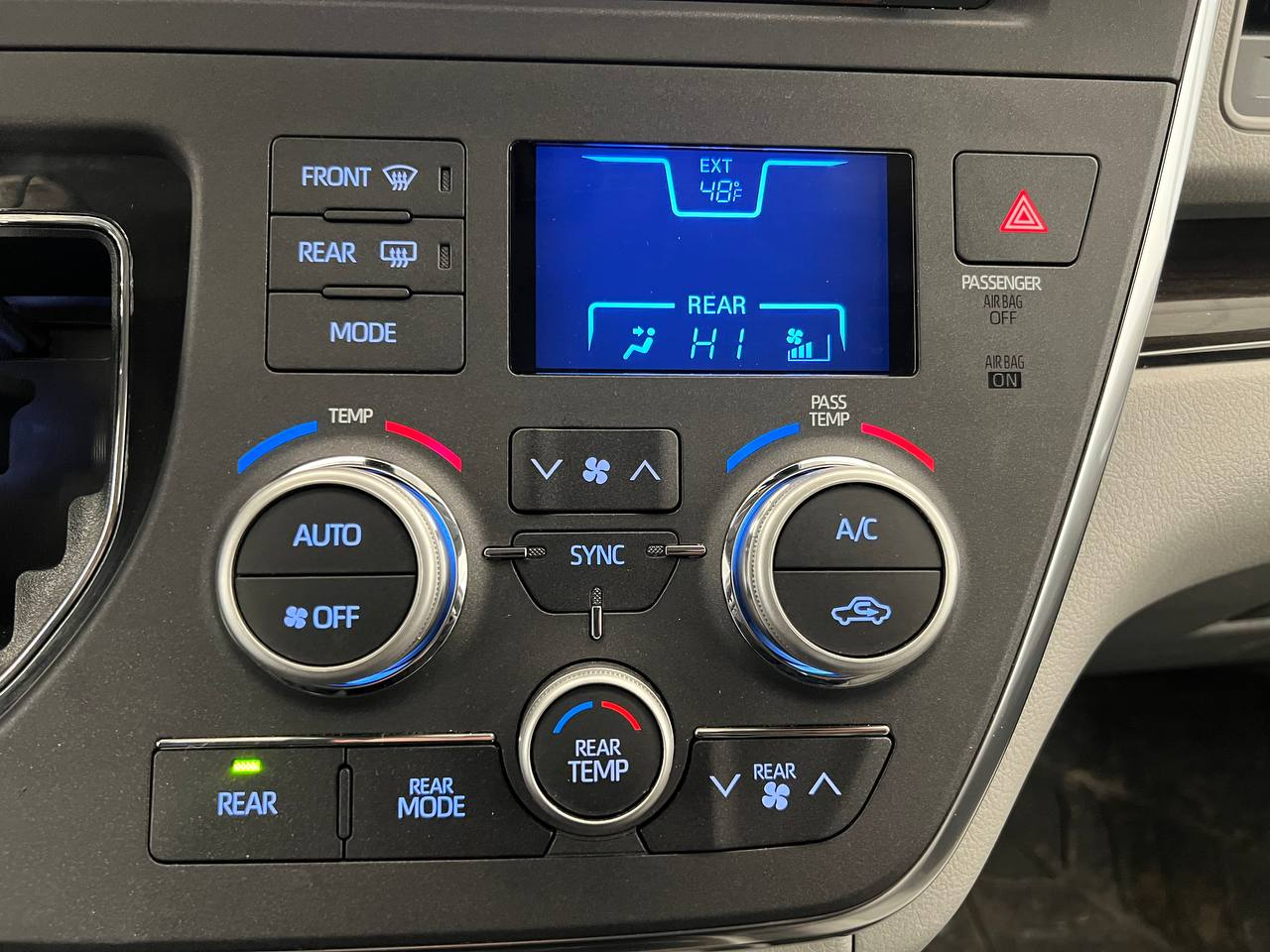 Toyota Sienna XLE 8-Passenger 2018