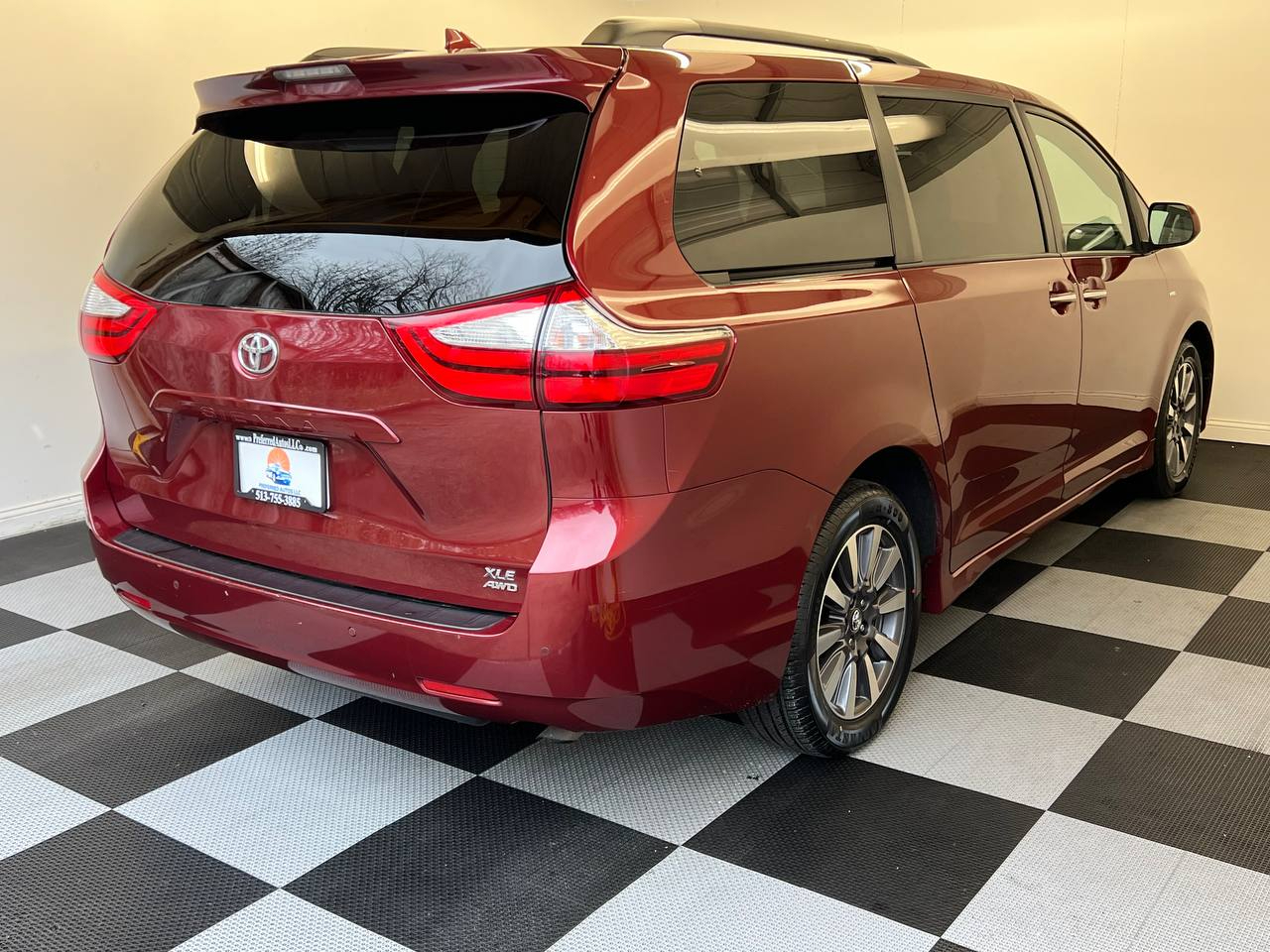 Toyota Sienna  2018