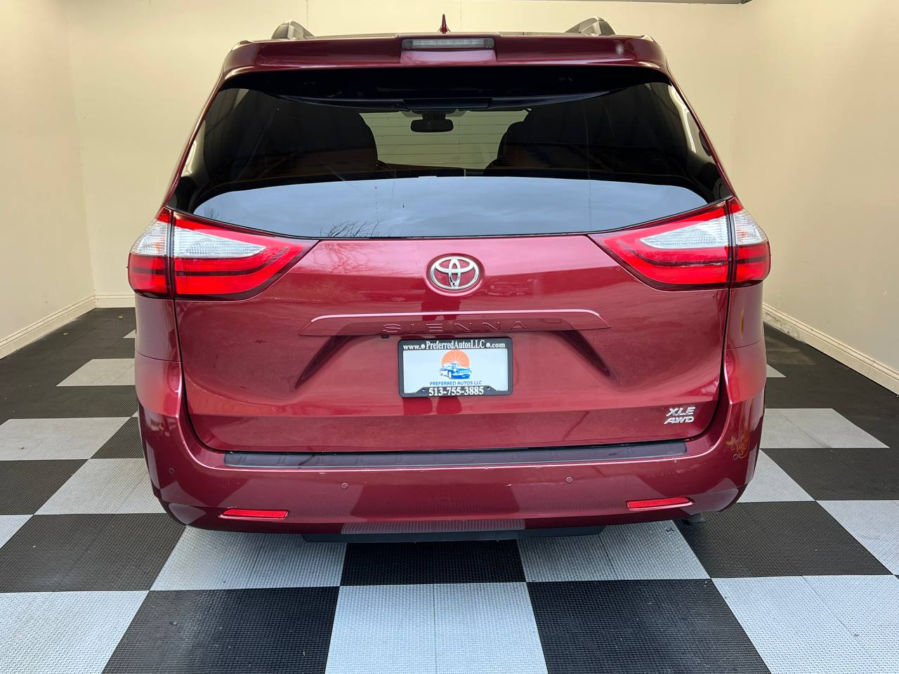 Toyota Sienna  2018