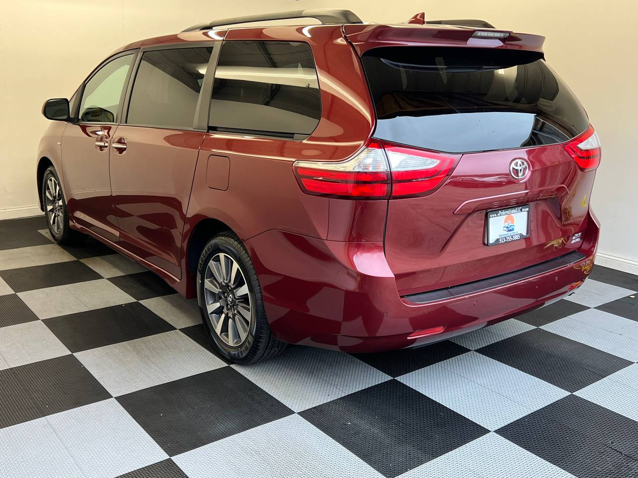 Toyota Sienna  2018
