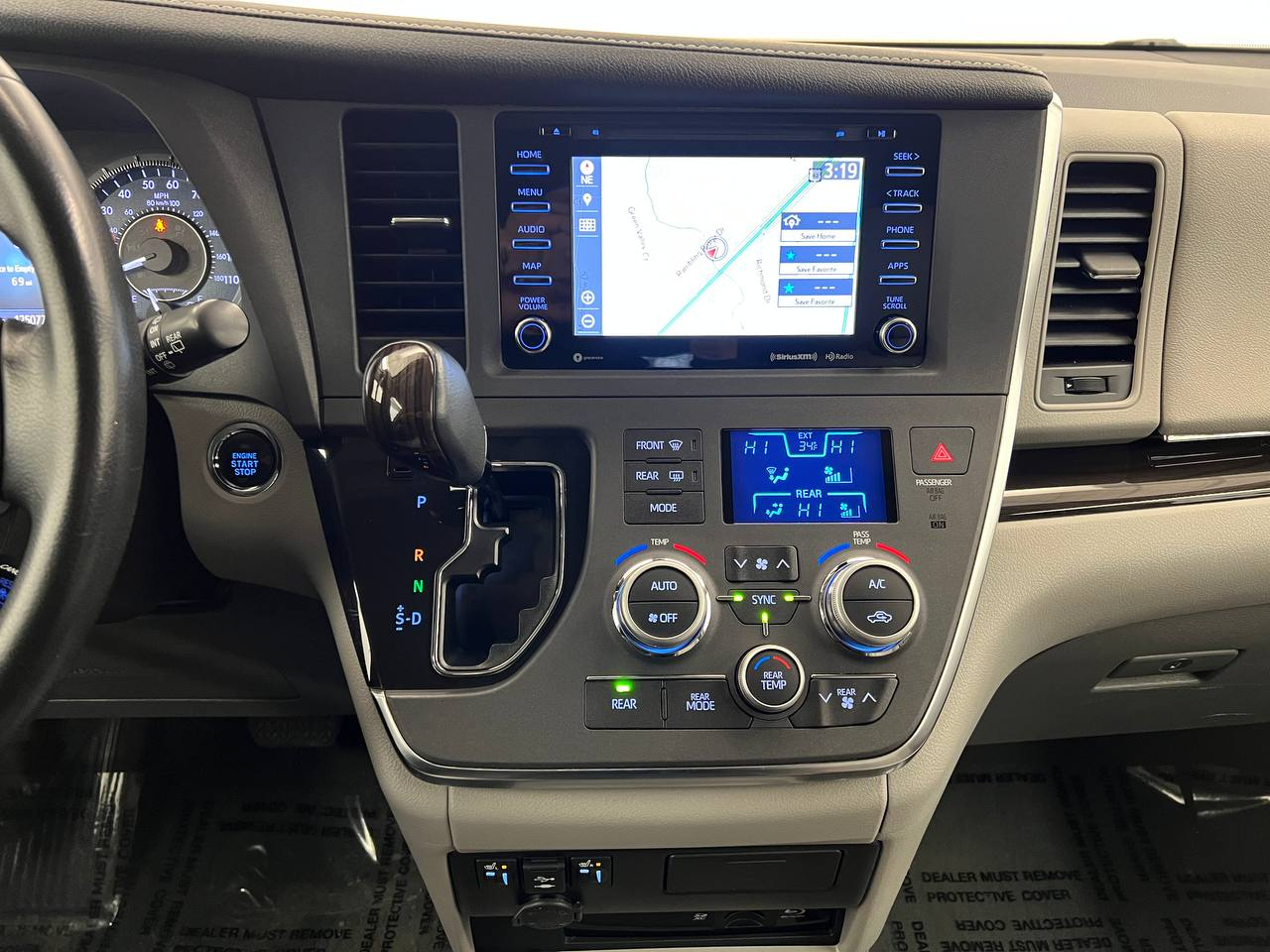 Toyota Sienna  2018
