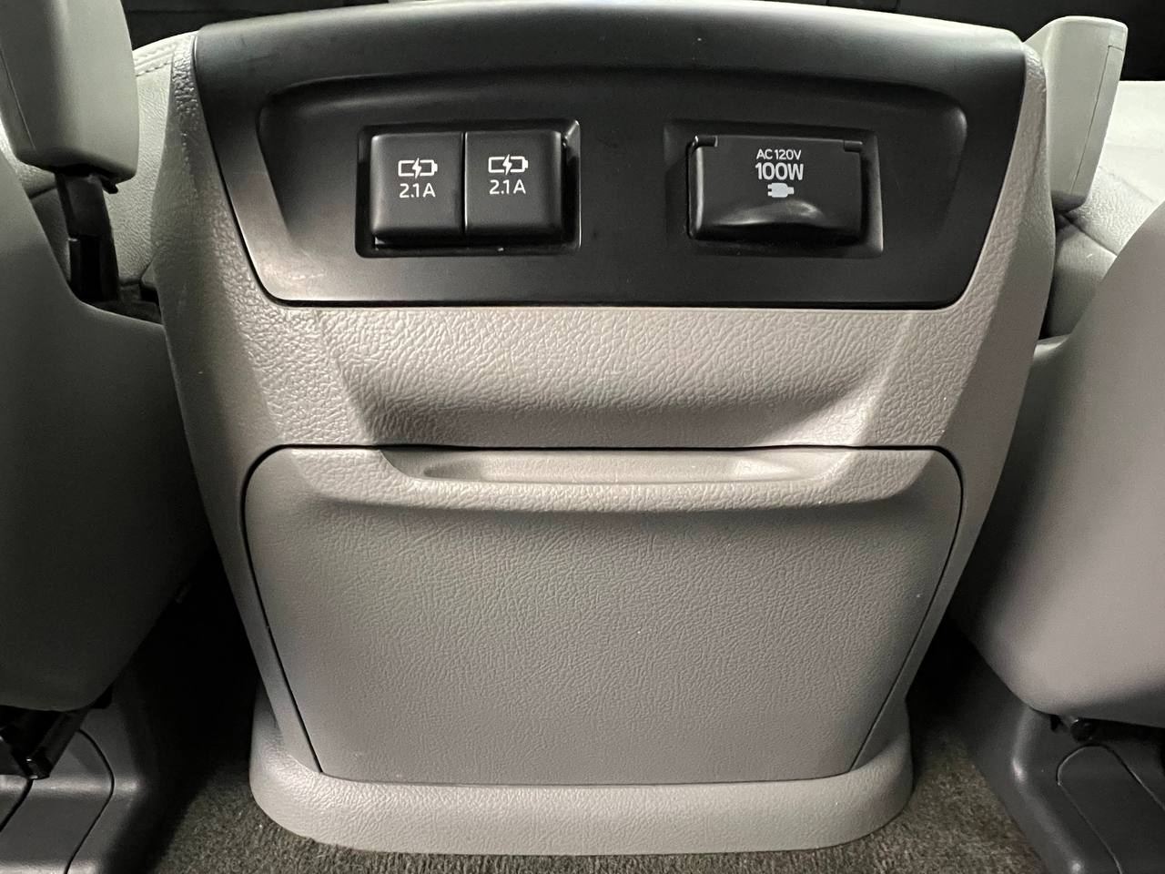 Toyota Sienna  2018