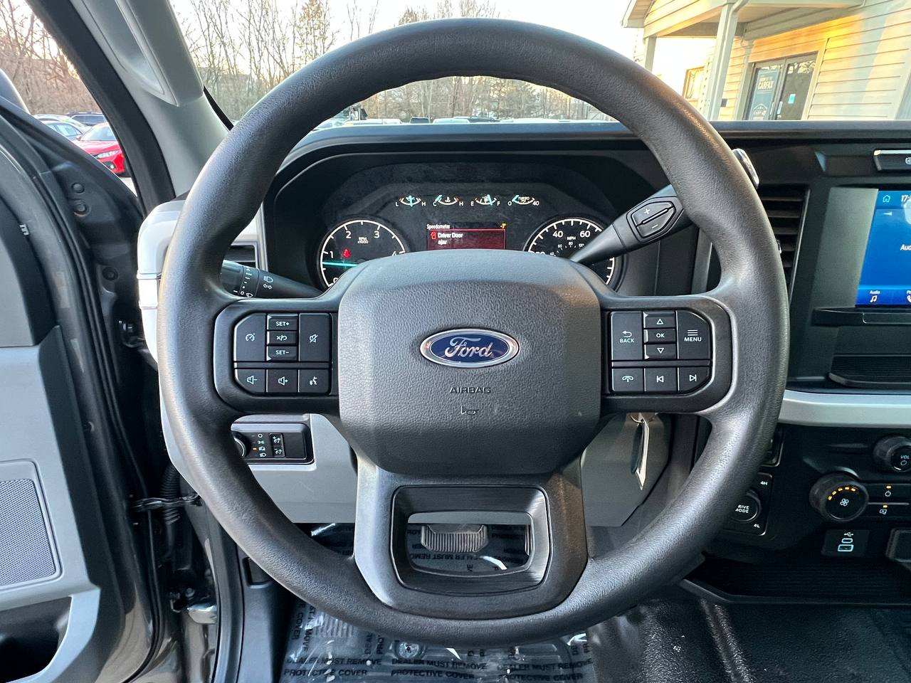 Ford Super Duty F-350 DRW  2023