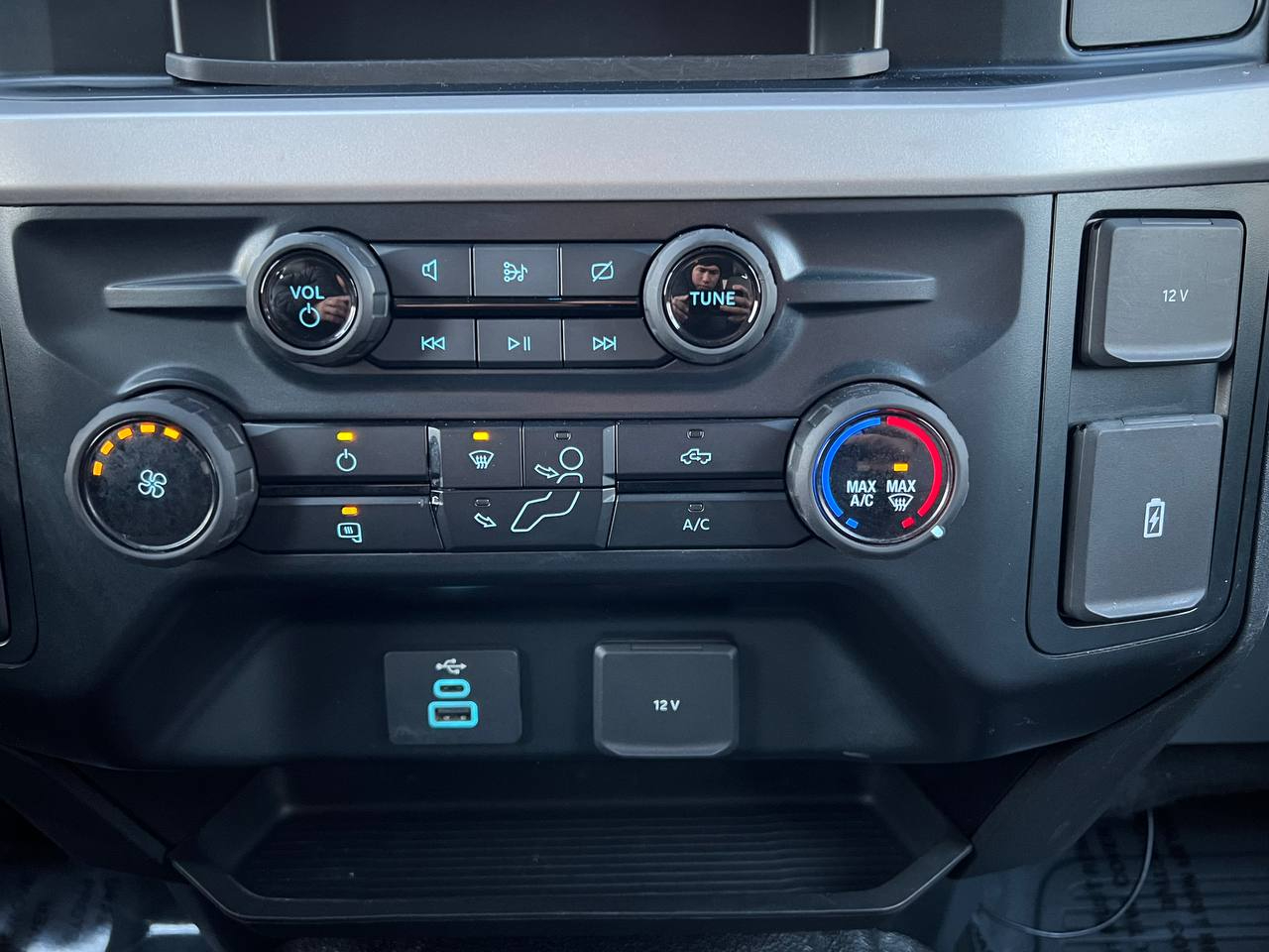 Ford Super Duty F-350 DRW  2023