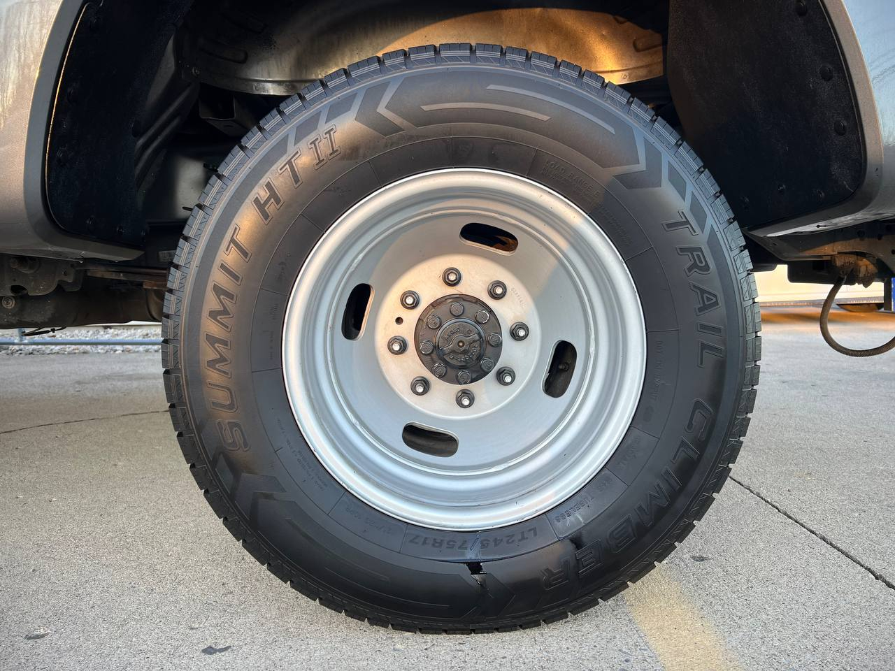 Ford Super Duty F-350 DRW  2023