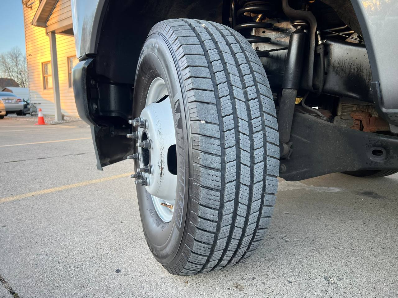 Ford Super Duty F-350 DRW  2023