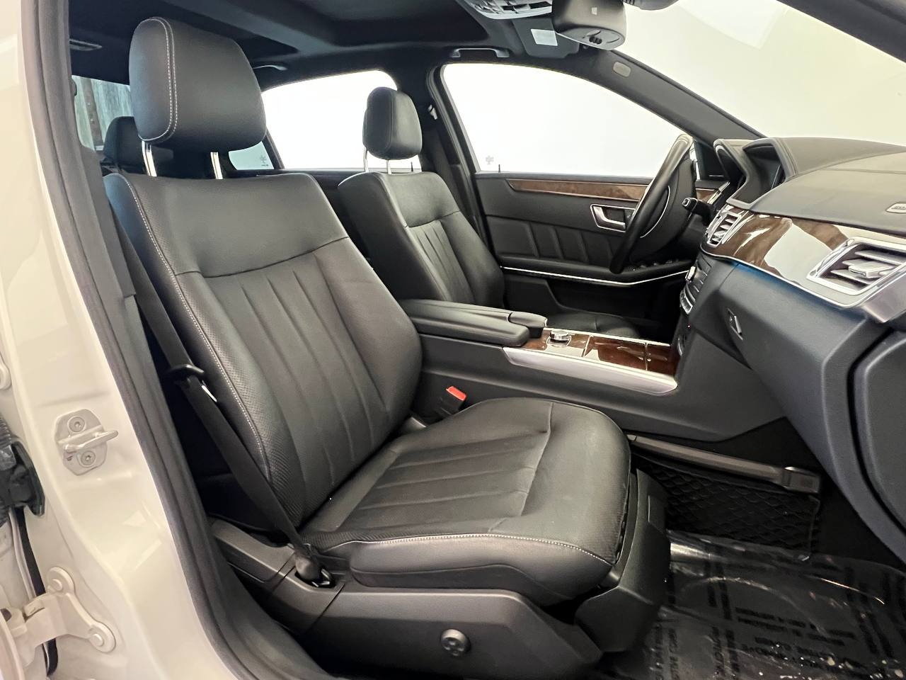 Mercedes-Benz E-Class 4dr Sdn E 400 4MATIC 2016