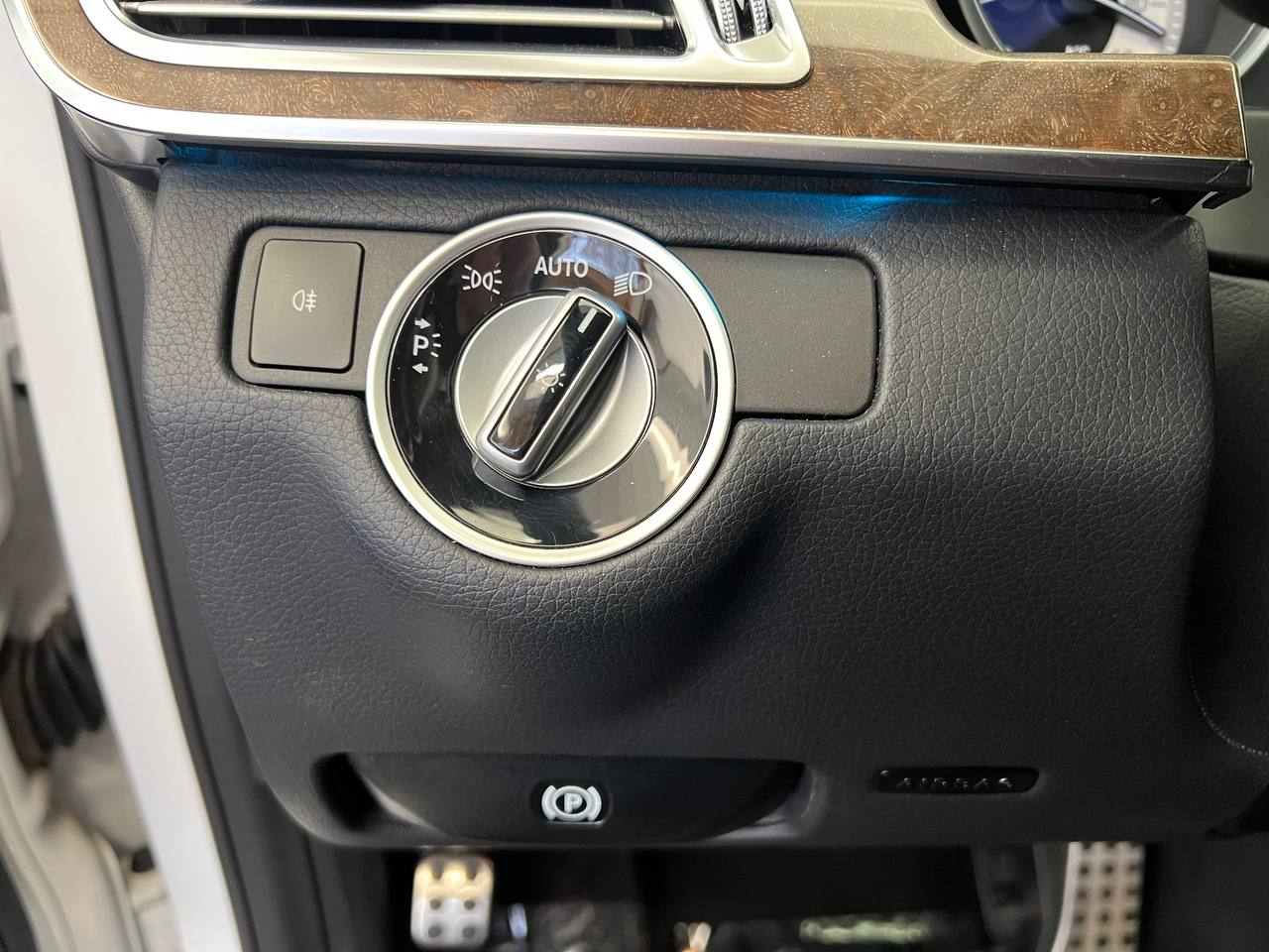 Mercedes-Benz E-Class 4dr Sdn E 400 4MATIC 2016