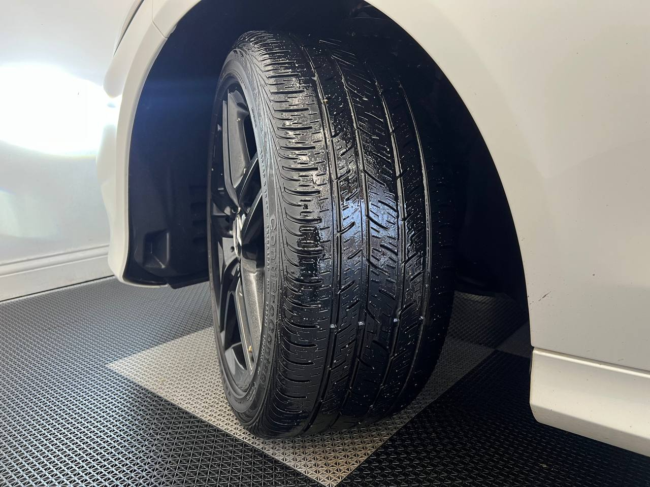 Mercedes-Benz E-Class 4dr Sdn E 400 4MATIC 2016