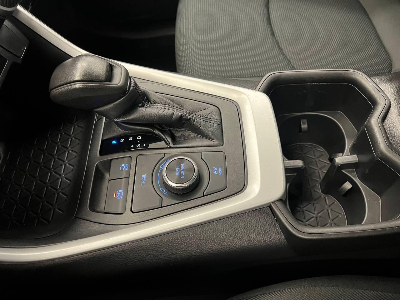 Toyota RAV4 Hybrid  2022