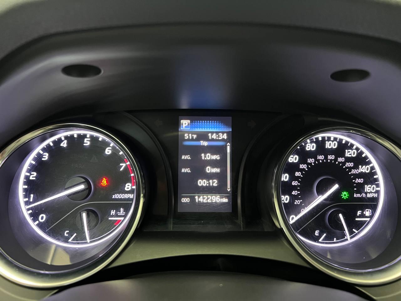 Toyota Camry SE 2020