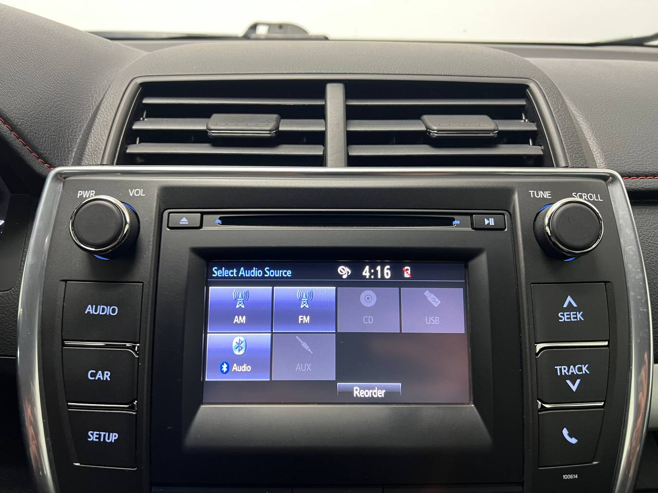 Toyota Camry XLE Auto (Natl) 2017