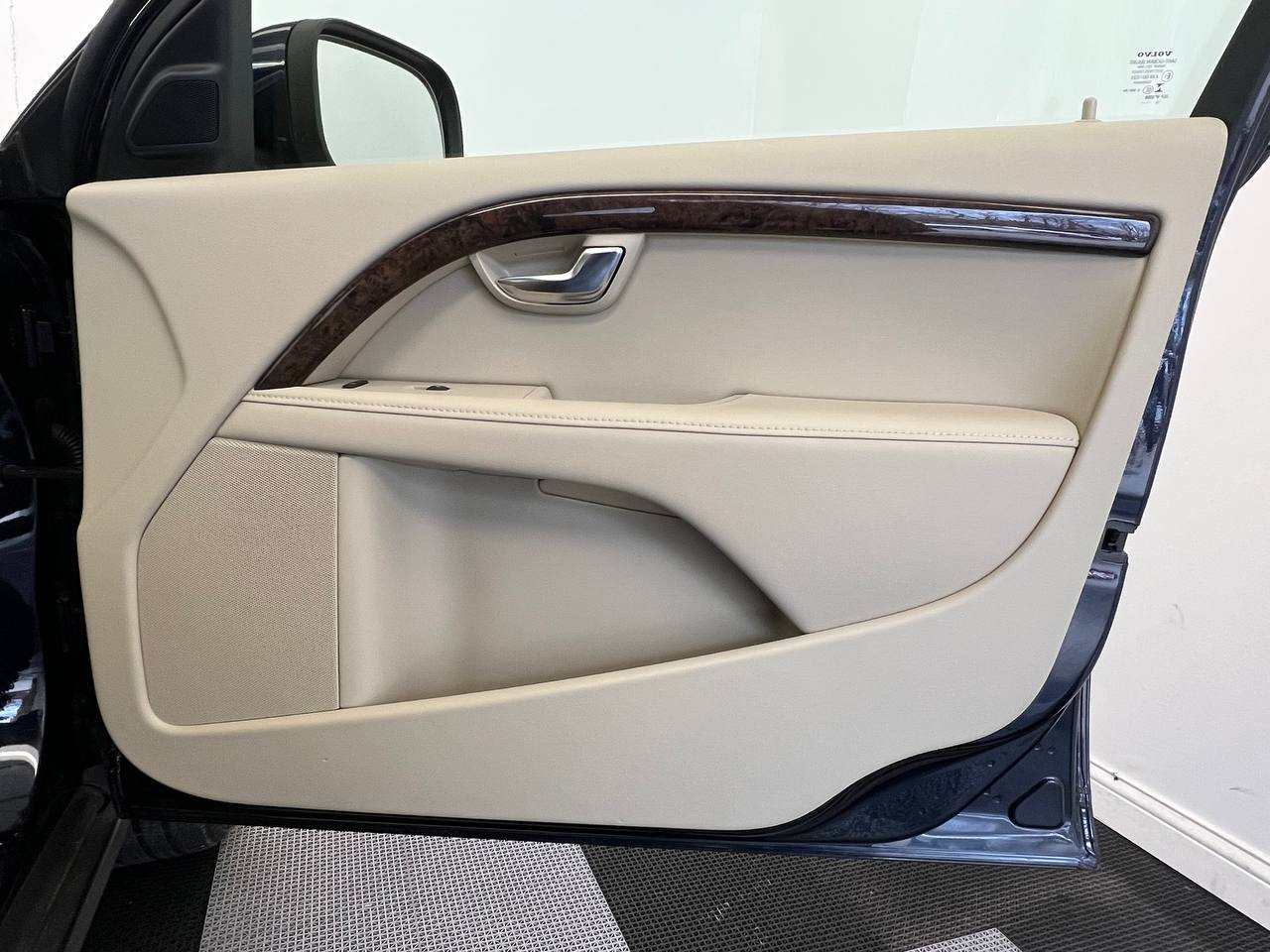 Volvo XC70 FWD 4dr Wgn T5 Drive-E Premier 2016