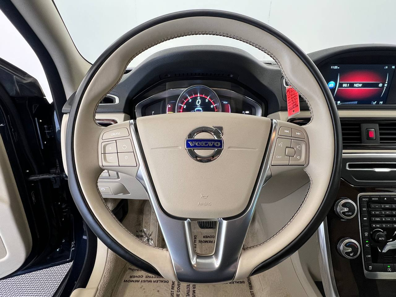 Volvo XC70 FWD 4dr Wgn T5 Drive-E Premier 2016