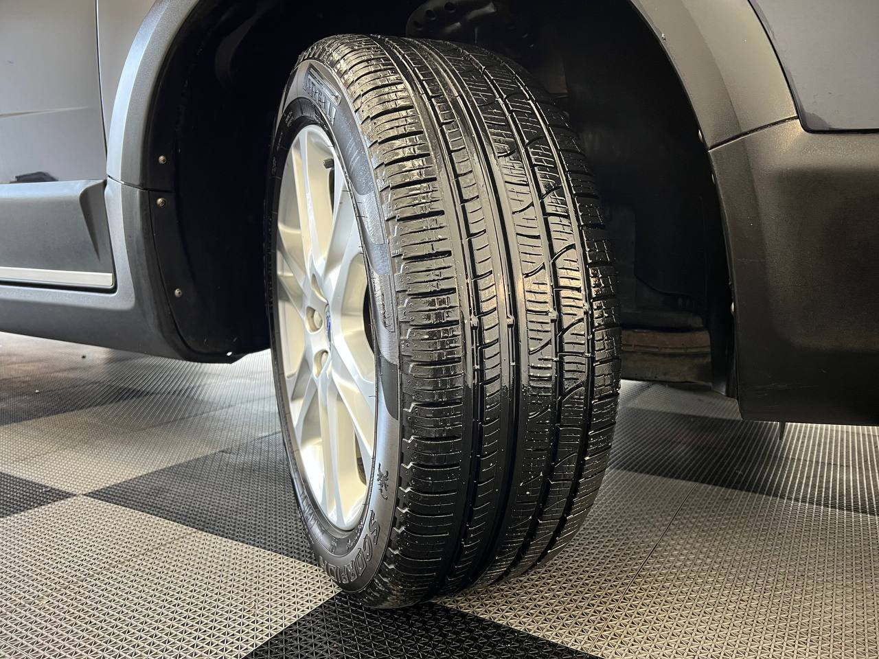 Volvo XC70 FWD 4dr Wgn T5 Drive-E Premier 2016