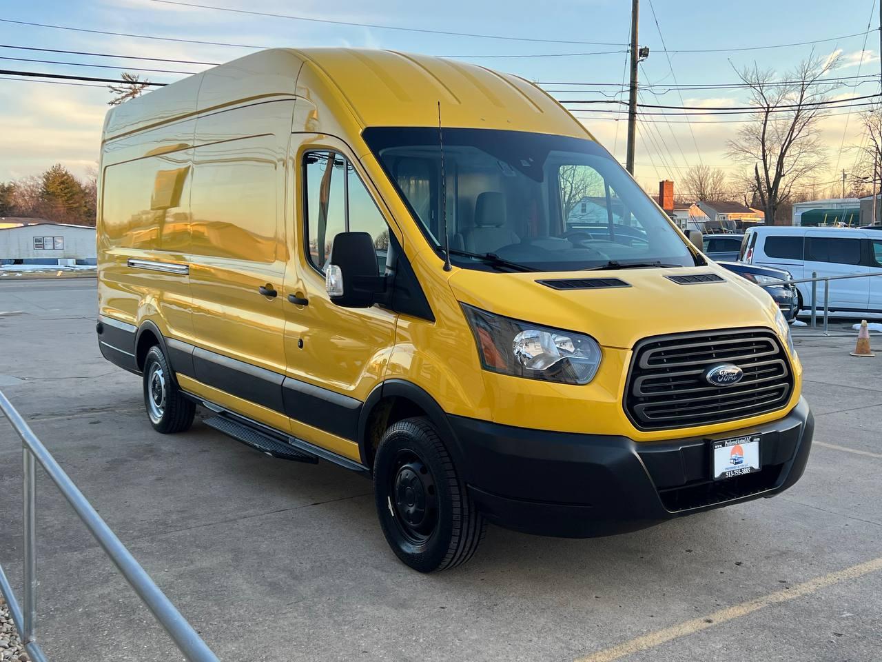 Ford Transit Van T-250 148" EL Hi Rf 9000 GVWR Sliding RH Dr 2019