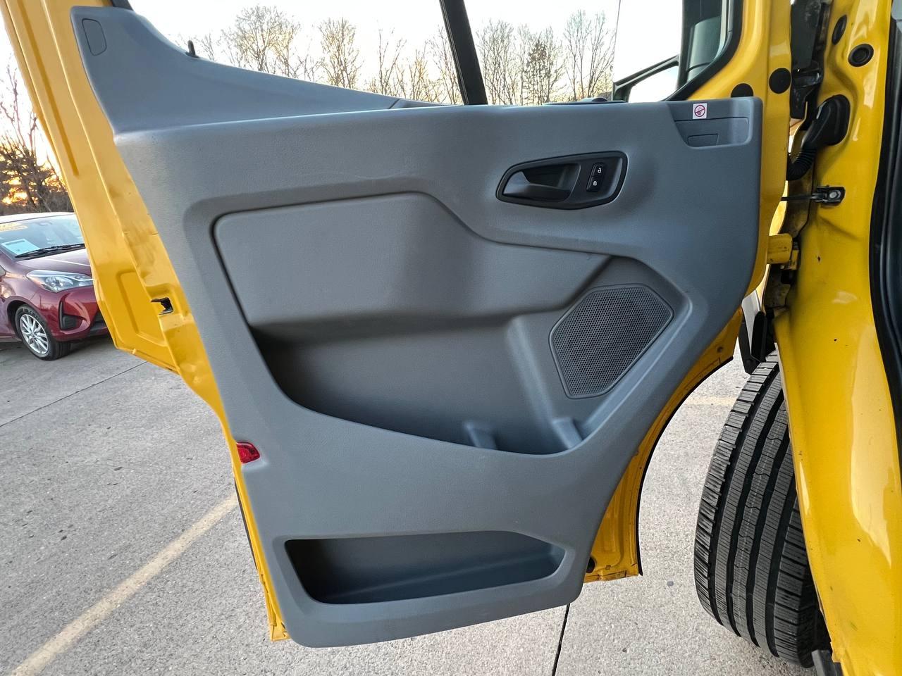 Ford Transit Van T-250 148" EL Hi Rf 9000 GVWR Sliding RH Dr 2019