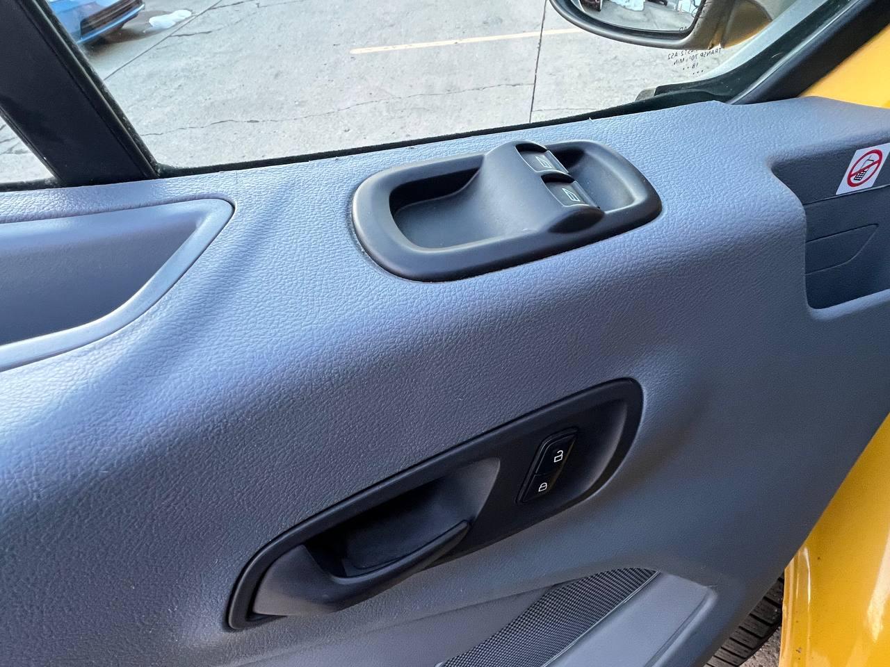 Ford Transit Van T-250 148" EL Hi Rf 9000 GVWR Sliding RH Dr 2019