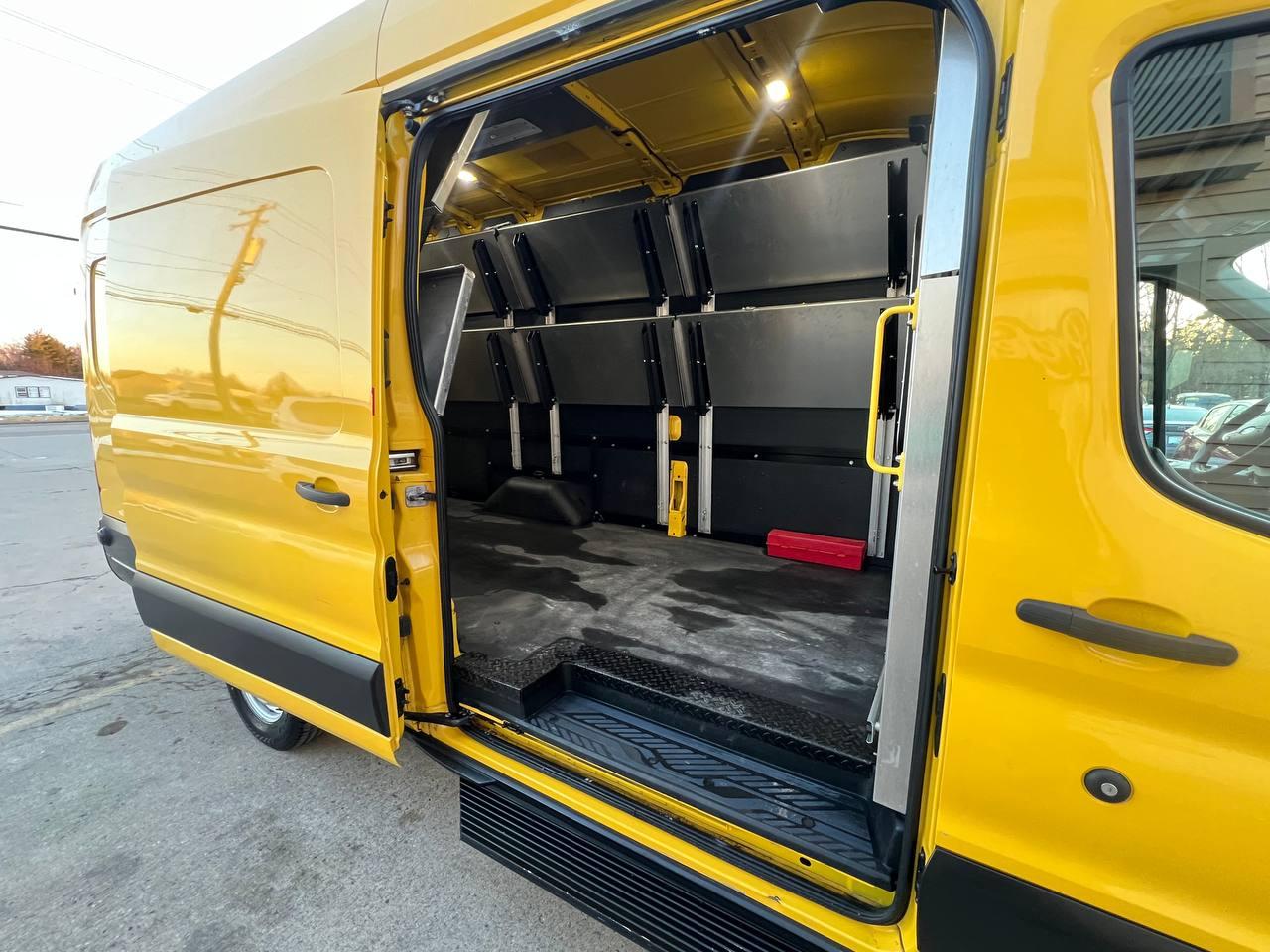 Ford Transit Van T-250 148" EL Hi Rf 9000 GVWR Sliding RH Dr 2019