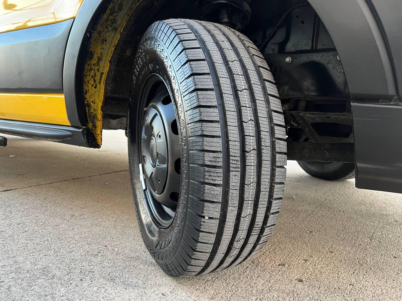 Ford Transit Van T-250 148" EL Hi Rf 9000 GVWR Sliding RH Dr 2019