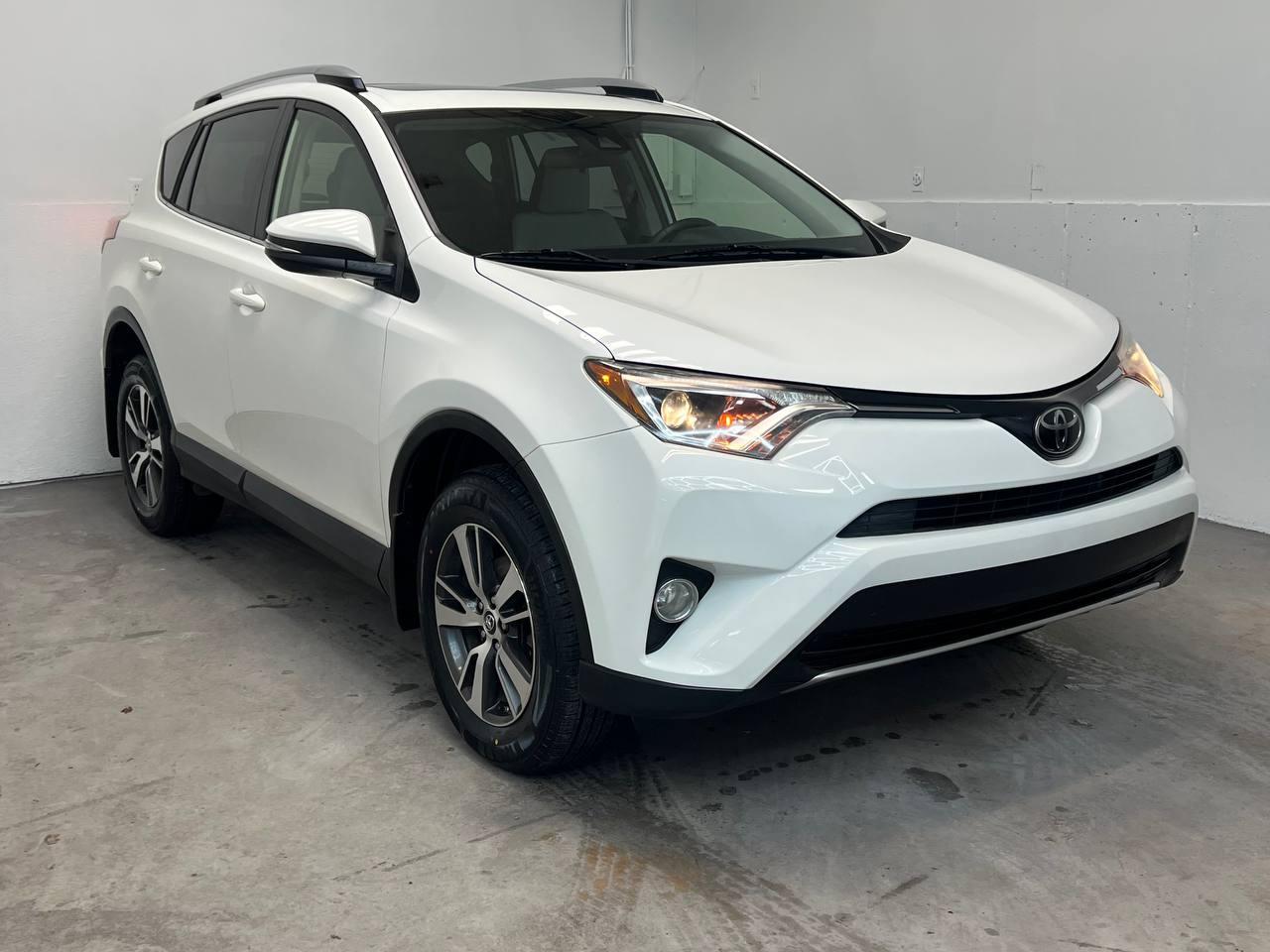 Toyota RAV4 XLE AWD 2018