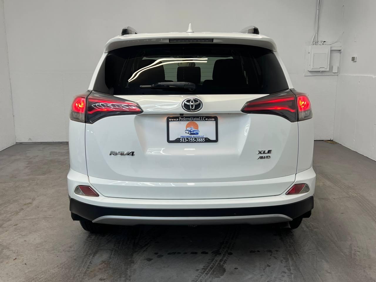 Toyota RAV4 XLE AWD 2018