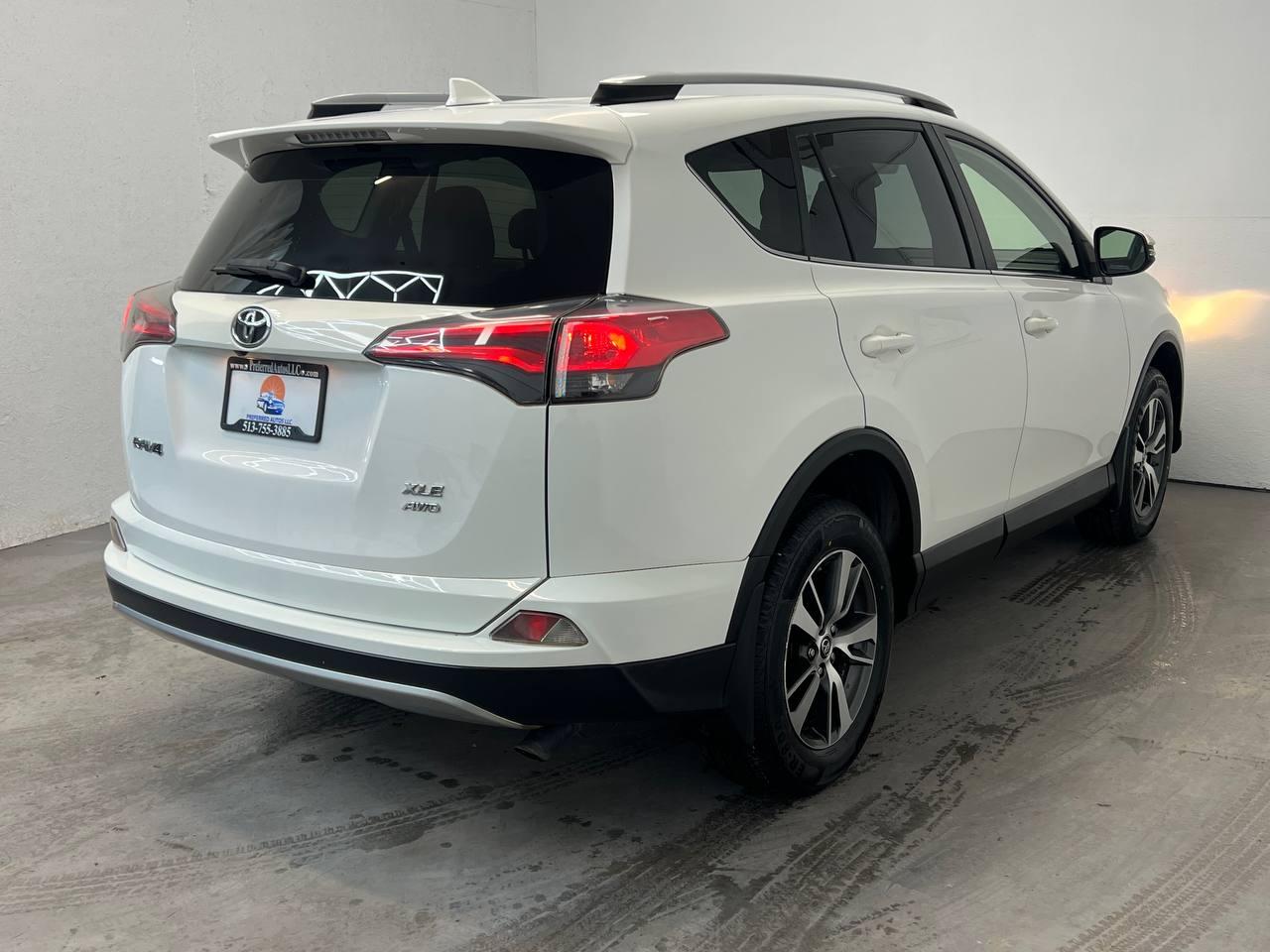 Toyota RAV4 XLE AWD 2018