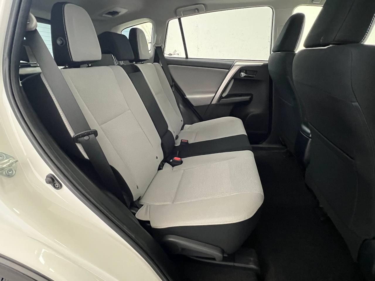 Toyota RAV4 XLE AWD 2018